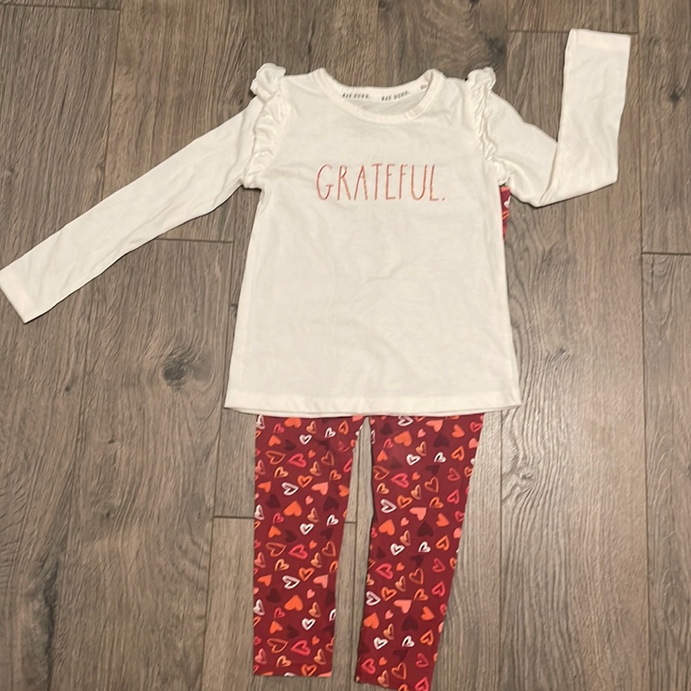 Cute fall themed outfit
